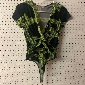 Vic ace body suit size small?